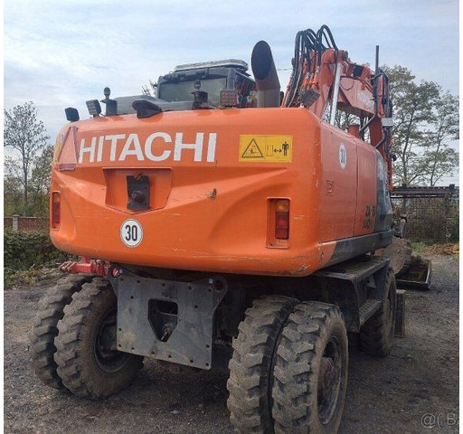Hitachi Zaxis 140W-5B - Grävmaskin på däck: bild 3 Hitachi Zaxis 140W-5B - Grävmaskin på däck: bild 3