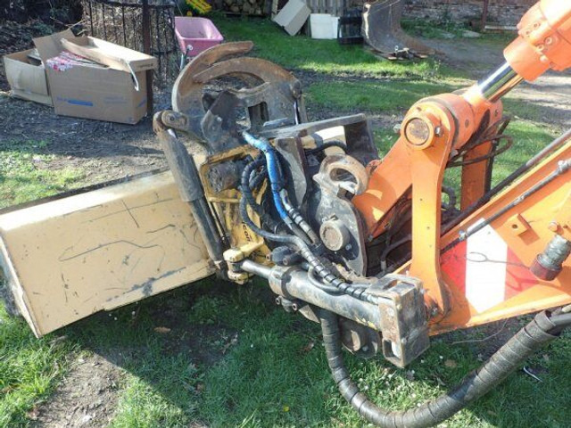 Hitachi Zaxis 140W-5B - Grävmaskin på däck: bild 5 Hitachi Zaxis 140W-5B - Grävmaskin på däck: bild 5