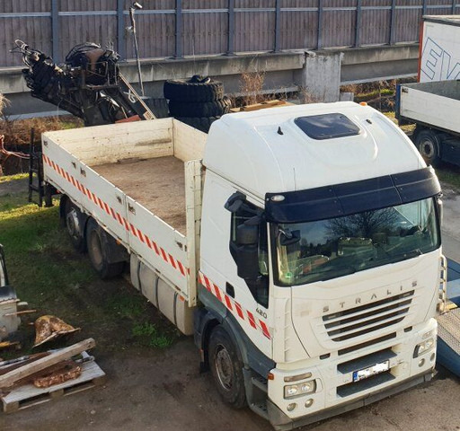 Iveco Stralis 420 - Flakbil, Kranbil: bild 2 Iveco Stralis 420 - Flakbil, Kranbil: bild 2