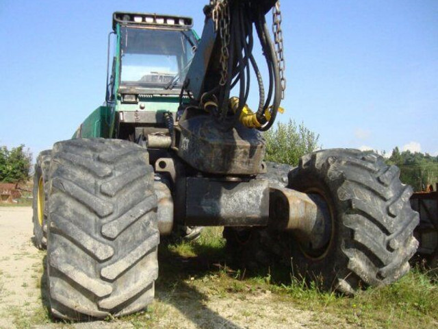 John Deere 1470D 6W - Skördare: bild 4 John Deere 1470D 6W - Skördare: bild 4