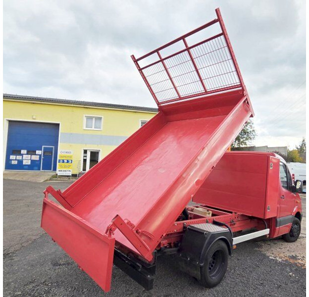 Mercedes-Benz Sprinter 516 CDI 2.2 - Transportbil med tippflak: bild 3 Mercedes-Benz Sprinter 516 CDI 2.2 - Transportbil med tippflak: bild 3