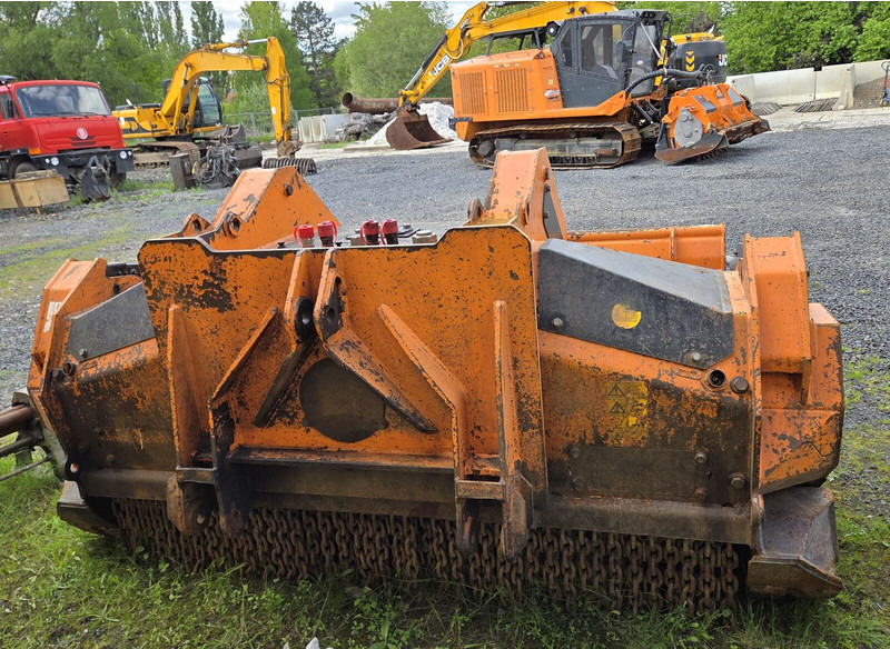 PrimeTech PT300 FAE 12t - Skogsfräs: bild 5 PrimeTech PT300 FAE 12t - Skogsfräs: bild 5