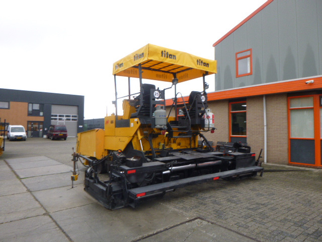 INGERSOLL RAND ABG TITAN 473 - Asfaltläggare: bild 2 INGERSOLL RAND ABG TITAN 473 - Asfaltläggare: bild 2
