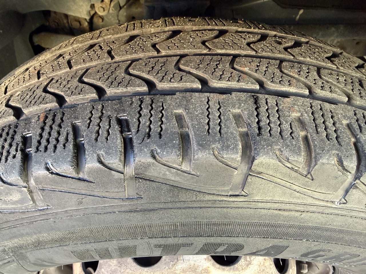 Iveco Daily 70C17 HMF 635 Kran bis 11 Meter - Kranbil, Transportbil med flak: bild 4 Iveco Daily 70C17 HMF 635 Kran bis 11 Meter - Kranbil, Transportbil med flak: bild 4