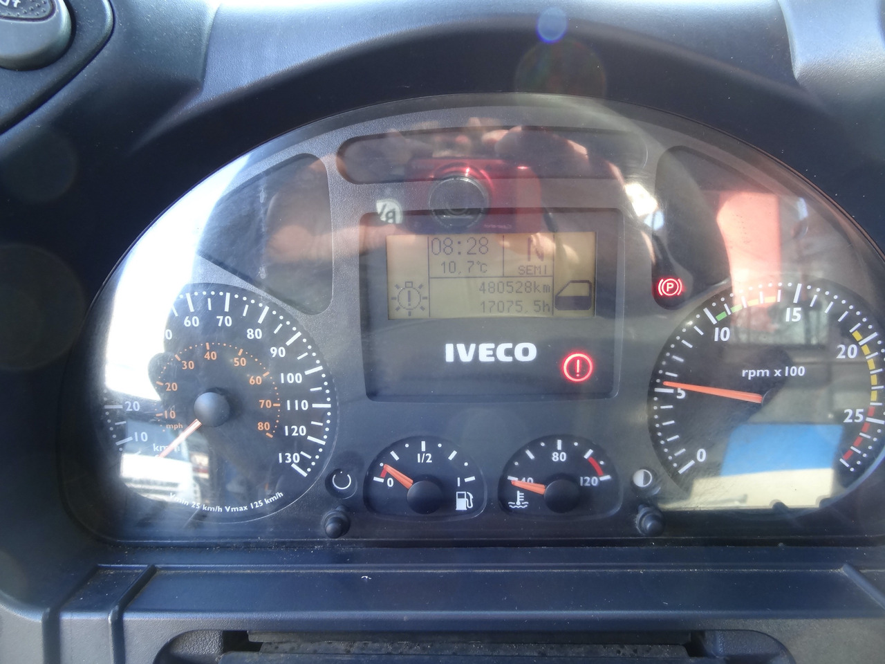 Iveco Trakker AD340T41 8X4 Kipper Kran Palfinger 23002 - Tippbil lastbil, Kranbil: bild 3 Iveco Trakker AD340T41 8X4 Kipper Kran Palfinger 23002 - Tippbil lastbil, Kranbil: bild 3