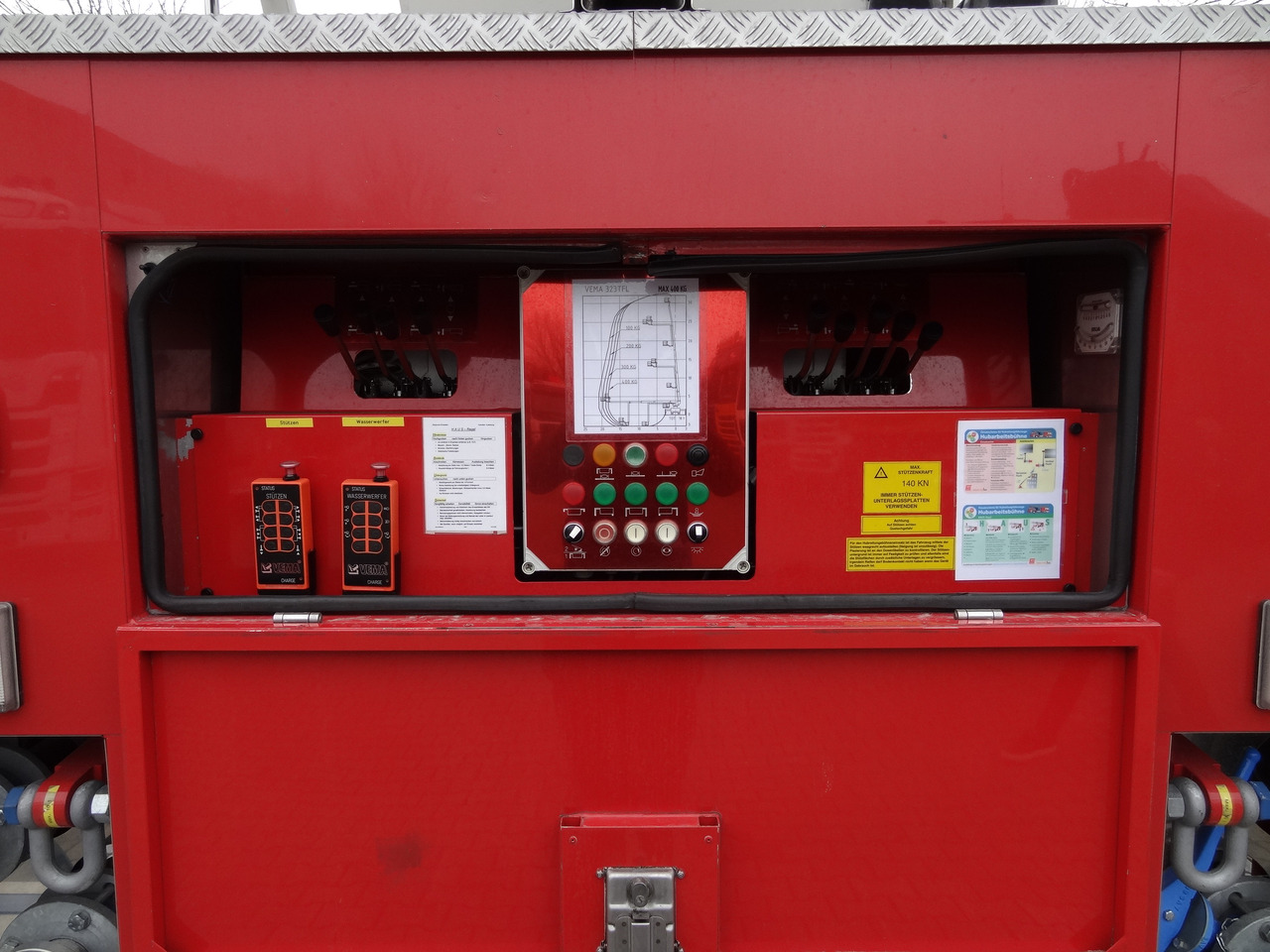 MAN FE 410 6X6 Feuerwehr Vema Lift 32 Meter - Billift: bild 3 MAN FE 410 6X6 Feuerwehr Vema Lift 32 Meter - Billift: bild 3