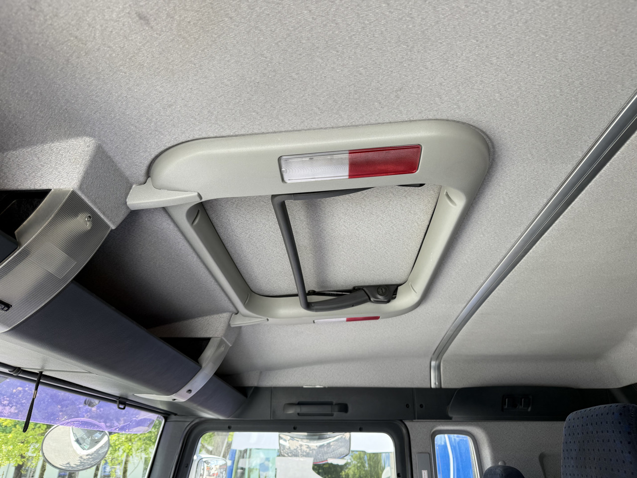 MAN TGA 18.350 4X2 LL Fahrschule - Containerbil/ Växelflak lastbil: bild 2 MAN TGA 18.350 4X2 LL Fahrschule - Containerbil/ Växelflak lastbil: bild 2