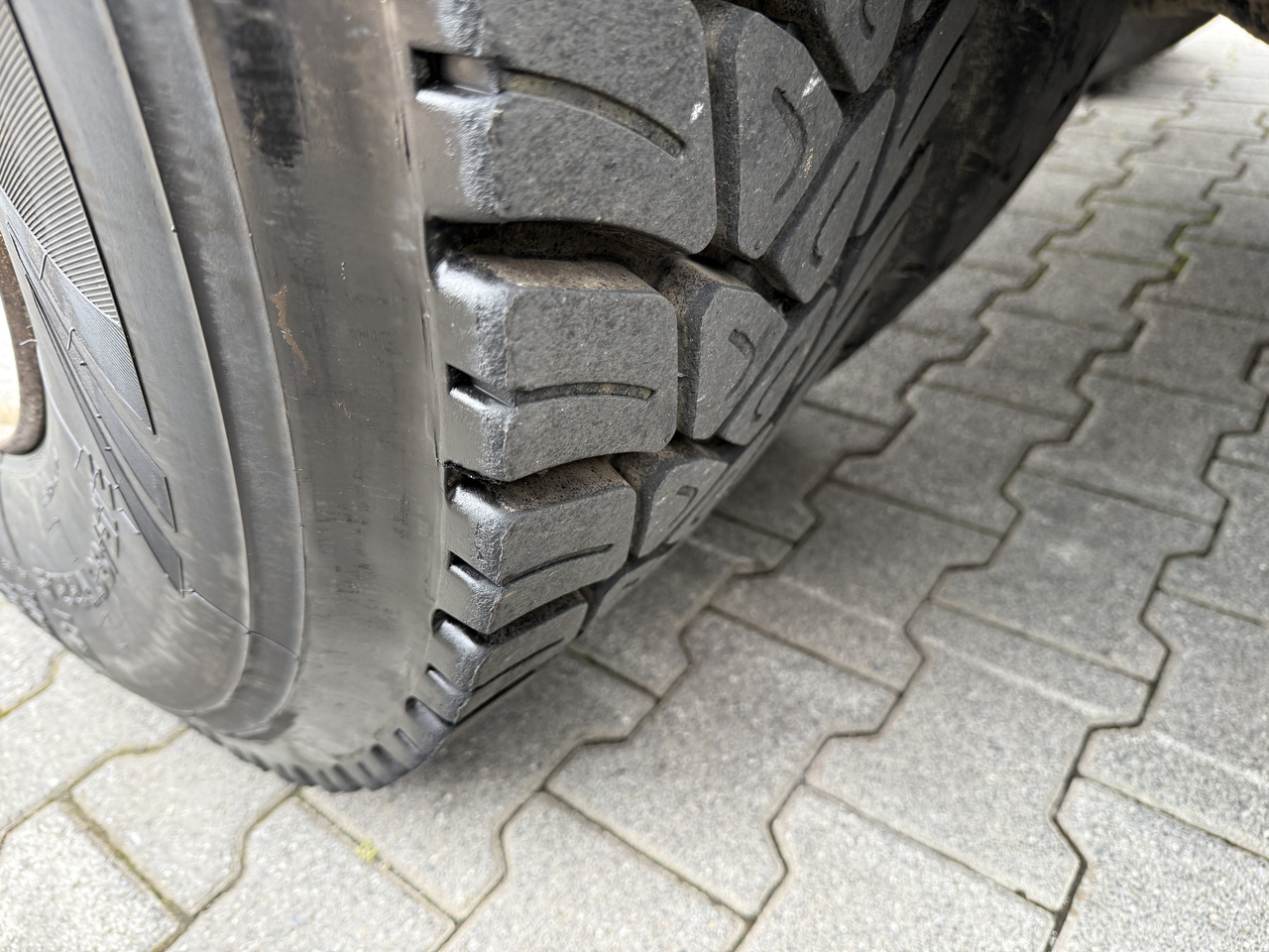 MAN TGS 26.400 6X6 BB Meiller - Tippbil lastbil: bild 2 MAN TGS 26.400 6X6 BB Meiller - Tippbil lastbil: bild 2