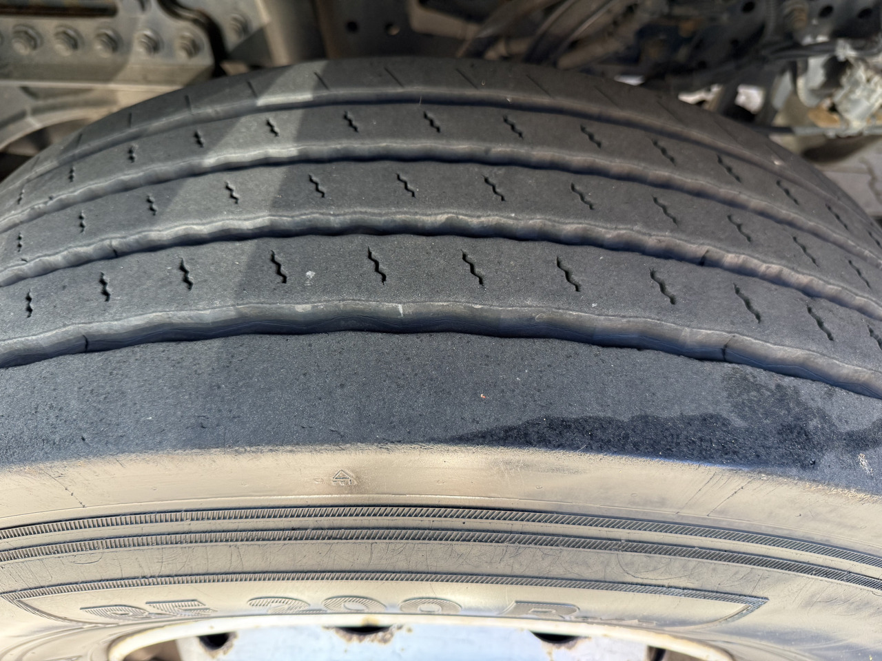 Mercedes-Benz Actros 1827 Kran Palfinger PK 9002 - Kapellbil, Kranbil: bild 2 Mercedes-Benz Actros 1827 Kran Palfinger PK 9002 - Kapellbil, Kranbil: bild 2