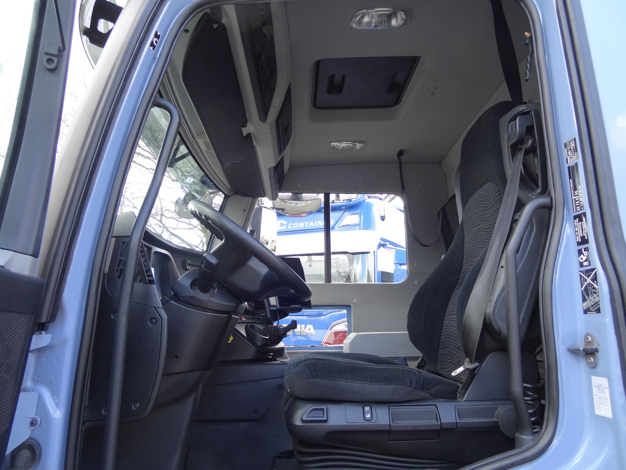 Mercedes-Benz Actros 2533 6X2 HMF 1820 Langmaterial - Flakbil, Kranbil: bild 4 Mercedes-Benz Actros 2533 6X2 HMF 1820 Langmaterial - Flakbil, Kranbil: bild 4