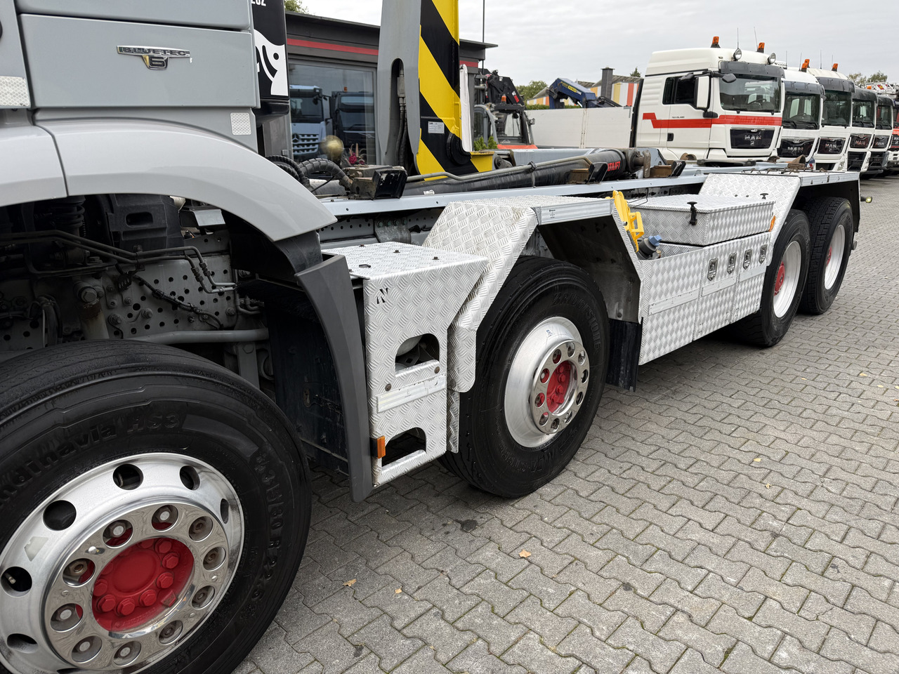 Mercedes-Benz Arocs 3245 K 8X4 Haken - Lastväxlare lastbil: bild 2 Mercedes-Benz Arocs 3245 K 8X4 Haken - Lastväxlare lastbil: bild 2