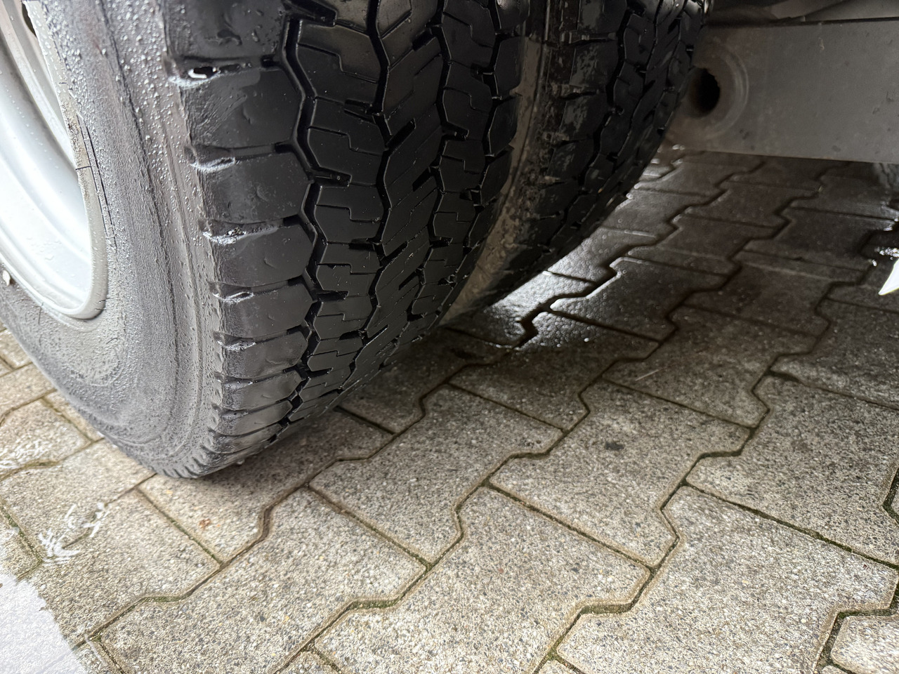 Mercedes-Benz Atego 1227 Kran MKG 96 - Flakbil, Kranbil: bild 3 Mercedes-Benz Atego 1227 Kran MKG 96 - Flakbil, Kranbil: bild 3