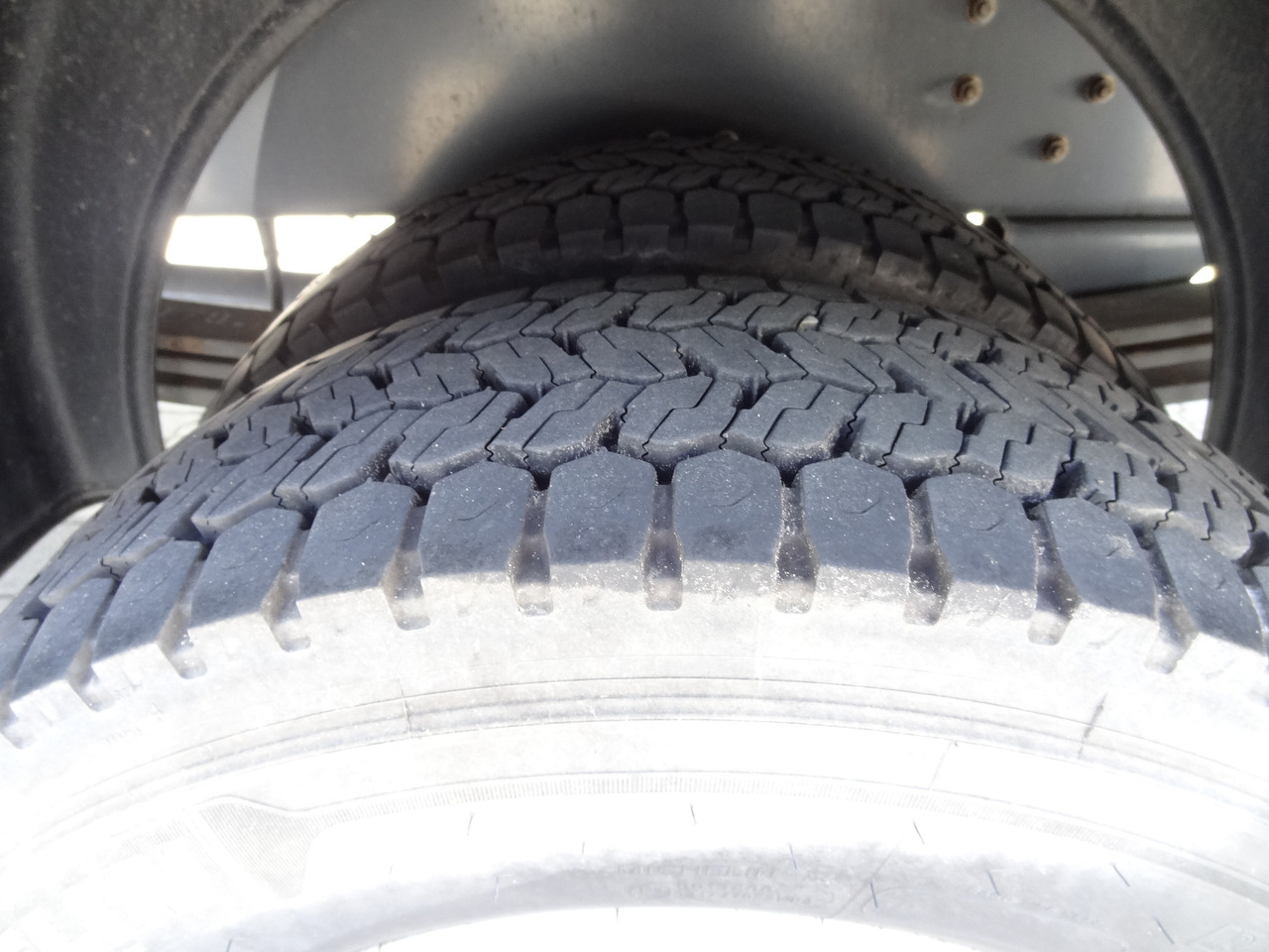 Renault D10.210 7m Koffer - Lastbil med skåp: bild 2 Renault D10.210 7m Koffer - Lastbil med skåp: bild 2