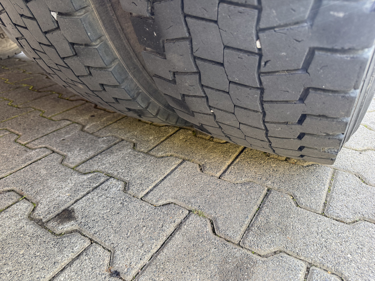 Scania R380 6X2*4 Kipper mit Kran HIAB 220 - Tippbil lastbil, Kranbil: bild 4 Scania R380 6X2*4 Kipper mit Kran HIAB 220 - Tippbil lastbil, Kranbil: bild 4