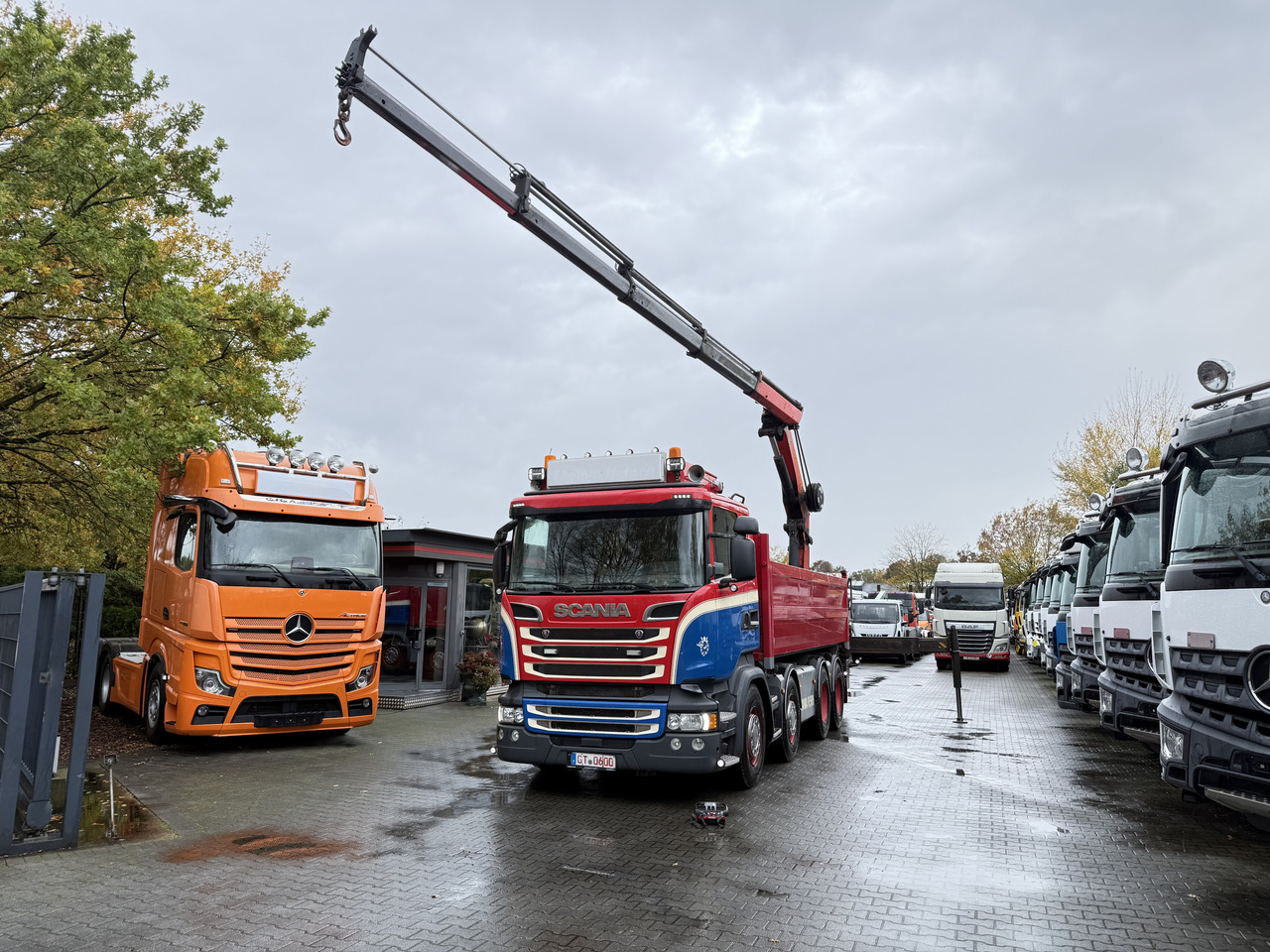 Scania R580 V8 8X4 Kipper Kran Palfinger 22002 - Kranbil, Tippbil lastbil: bild 2 Scania R580 V8 8X4 Kipper Kran Palfinger 22002 - Kranbil, Tippbil lastbil: bild 2