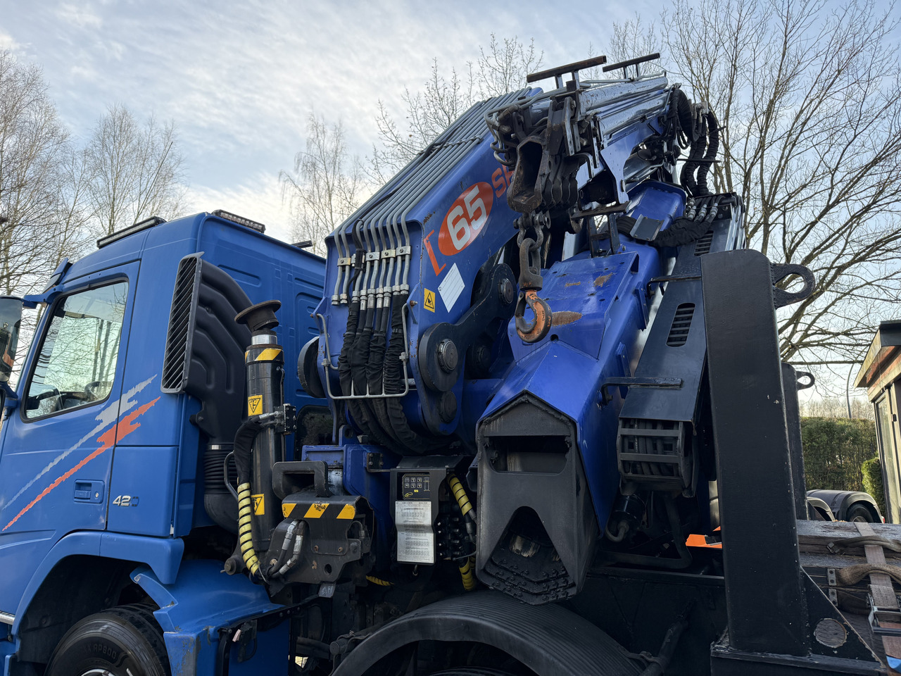 Volvo FM12 420 8X2 Kran PM 65026 bis 29 Meter - Flakbil, Kranbil: bild 2 Volvo FM12 420 8X2 Kran PM 65026 bis 29 Meter - Flakbil, Kranbil: bild 2