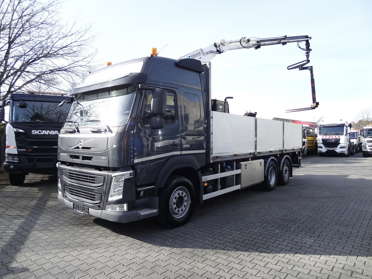 Volvo FM370 6X2*4 Kennis K14 Kran - Kranbil, Flakbil: bild 2 Volvo FM370 6X2*4 Kennis K14 Kran - Kranbil, Flakbil: bild 2