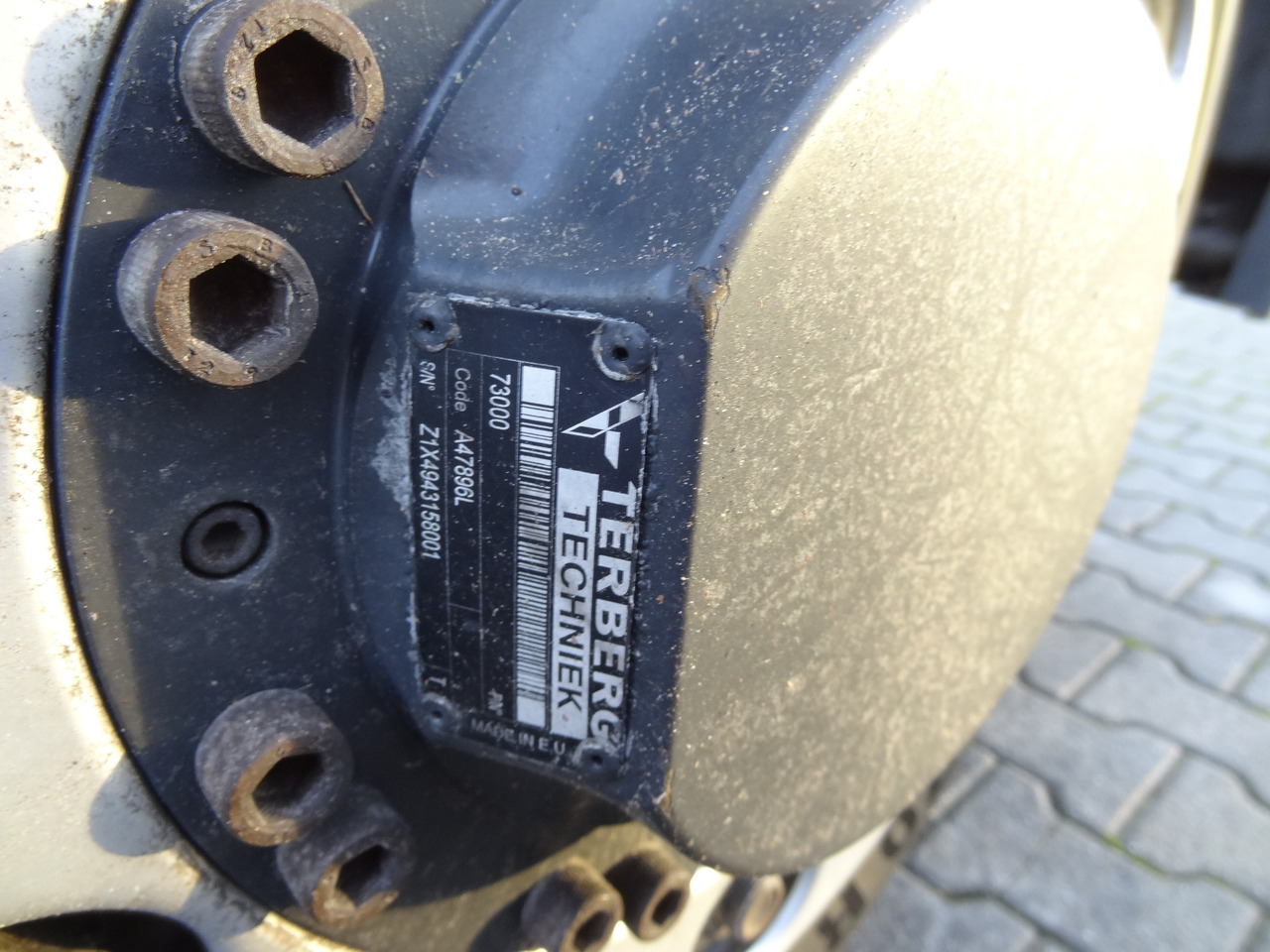 Volvo FM420 4X4 X-Track - Chassi lastbil: bild 2 Volvo FM420 4X4 X-Track - Chassi lastbil: bild 2