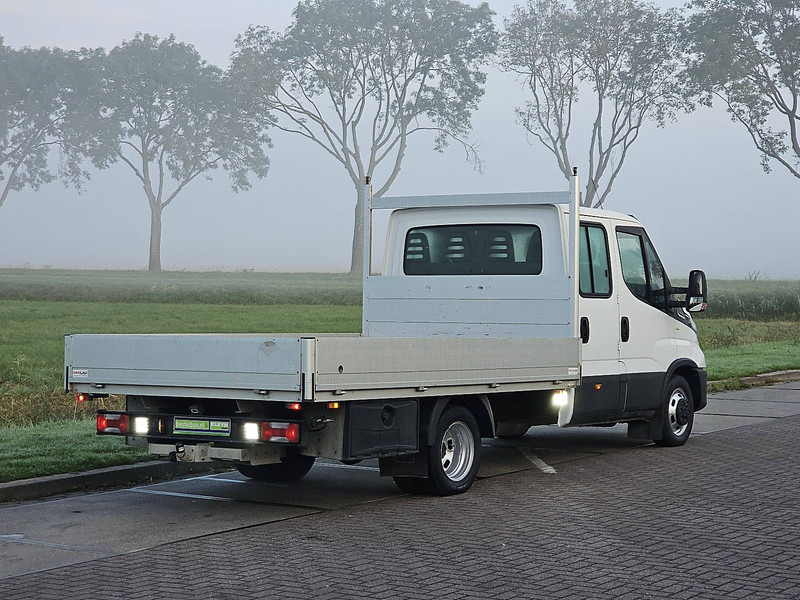 Iveco Daily 35C18 DUB.CAB 3.0Ltr 180Pk - Transportbil med flak: bild 3 Iveco Daily 35C18 DUB.CAB 3.0Ltr 180Pk - Transportbil med flak: bild 3