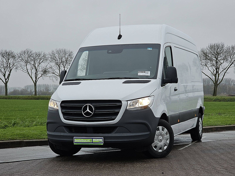 Mercedes-Benz Sprinter 215 ac automaat EURO6 - Skåpbil: bild 1 Mercedes-Benz Sprinter 215 ac automaat EURO6 - Skåpbil: bild 1