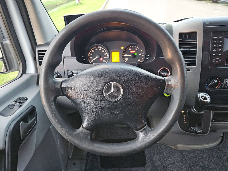 Skåpbil Mercedes-Benz Sprinter 310: bild 12 Skåpbil Mercedes-Benz Sprinter 310: bild 12