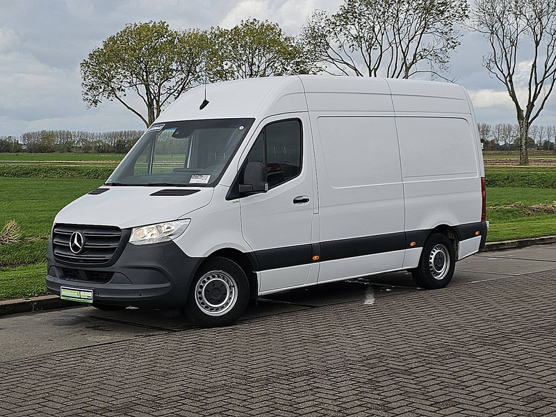 Mercedes-Benz Sprinter 314 L2H2 Mbux RWD - Skåpbil: bild 2 Mercedes-Benz Sprinter 314 L2H2 Mbux RWD - Skåpbil: bild 2