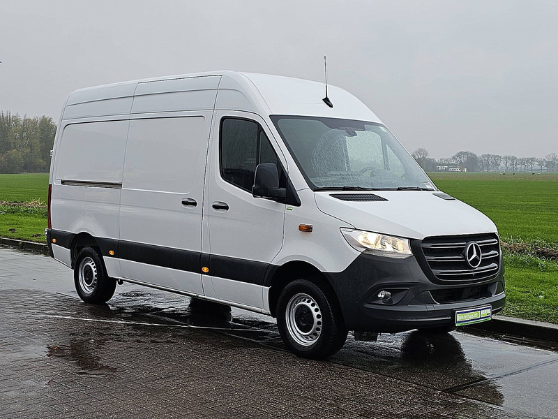 Mercedes-Benz Sprinter 317 L2H2 Mbux Navi RWD! - Skåpbil: bild 5 Mercedes-Benz Sprinter 317 L2H2 Mbux Navi RWD! - Skåpbil: bild 5