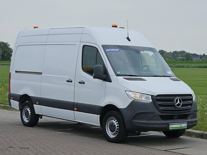Mercedes-Benz Sprinter 319 L2H2 V6 3.5t-Trekh. - Skåpbil: bild 5 Mercedes-Benz Sprinter 319 L2H2 V6 3.5t-Trekh. - Skåpbil: bild 5