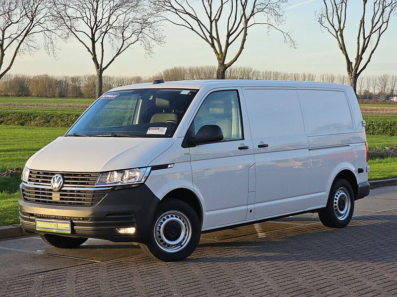 Volkswagen Transporter 2.0 TDI L2H1 Navi 4 Motion - Små skåpbil: bild 2 Volkswagen Transporter 2.0 TDI L2H1 Navi 4 Motion - Små skåpbil: bild 2