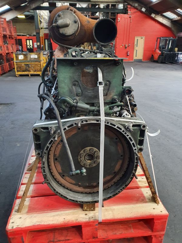 Volvo D7C215 - Motor: bild 2 Volvo D7C215 - Motor: bild 2