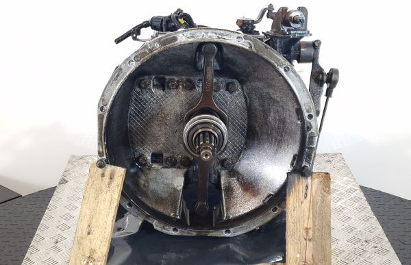 ZF 6S850 Renault Spec Gearbox - Växellåda: bild 2 ZF 6S850 Renault Spec Gearbox - Växellåda: bild 2