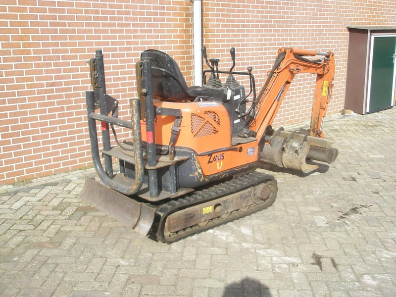 Hitachi ZX10U-2 - Minigrävmaskin: bild 2 Hitachi ZX10U-2 - Minigrävmaskin: bild 2