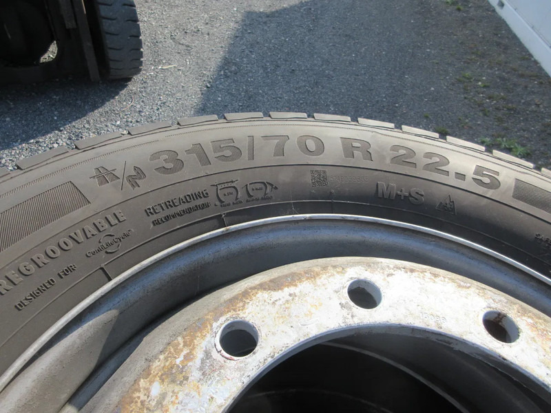 Continental 315/70R 22.5 CONTINENTAL BANDEN 4 STUKS MET STAAL WIEL - Däck för Lastbil: bild 3 Continental 315/70R 22.5 CONTINENTAL BANDEN 4 STUKS MET STAAL WIEL - Däck för Lastbil: bild 3