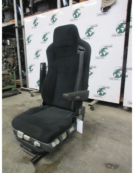 MAN 81.62307-6447 // 81.62307-6481 BESTURDES STOEL MAN TGX EURO 5 - Säte för Lastbil: bild 4 MAN 81.62307-6447 // 81.62307-6481 BESTURDES STOEL MAN TGX EURO 5 - Säte för Lastbil: bild 4