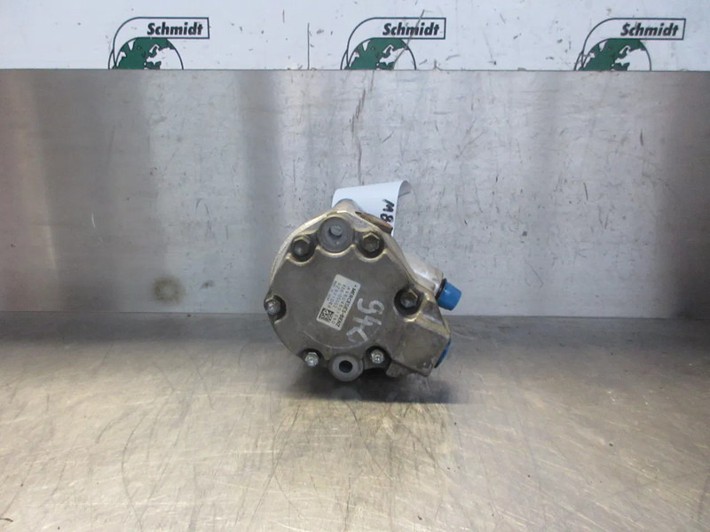 Mercedes-Benz A 003 460 40 80 // 61 80 // A 960 460 15 80 BENZ 1845 MP 5 EURO 6 - Styrpump för Lastbil: bild 5 Mercedes-Benz A 003 460 40 80 // 61 80 // A 960 460 15 80 BENZ 1845 MP 5 EURO 6 - Styrpump för Lastbil: bild 5