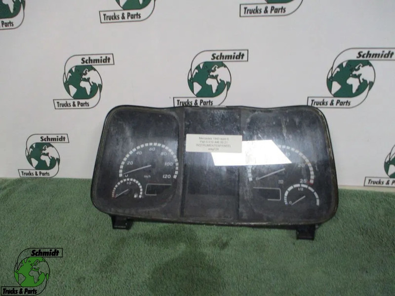 Mercedes-Benz A 010 446 00 21 INSTRUMENTENPANEEL MERCEDES ACTROS EURO 6 - Instrumentbräda för Lastbil: bild 1 Mercedes-Benz A 010 446 00 21 INSTRUMENTENPANEEL MERCEDES ACTROS EURO 6 - Instrumentbräda för Lastbil: bild 1