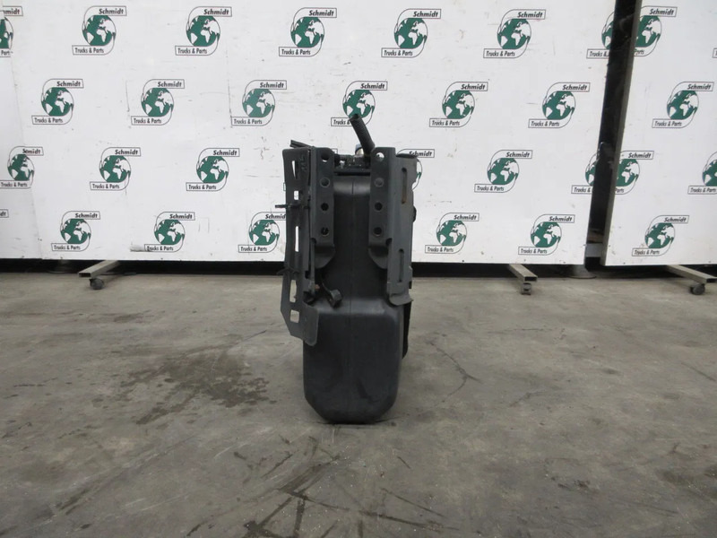 Mercedes-Benz A 960 470 40 15 // A 960 470 27 15 // A 960 470 28 15 AD BLUE TANK MERCEDES MP4 - Bränsletank för Lastbil: bild 4 Mercedes-Benz A 960 470 40 15 // A 960 470 27 15 // A 960 470 28 15 AD BLUE TANK MERCEDES MP4 - Bränsletank för Lastbil: bild 4