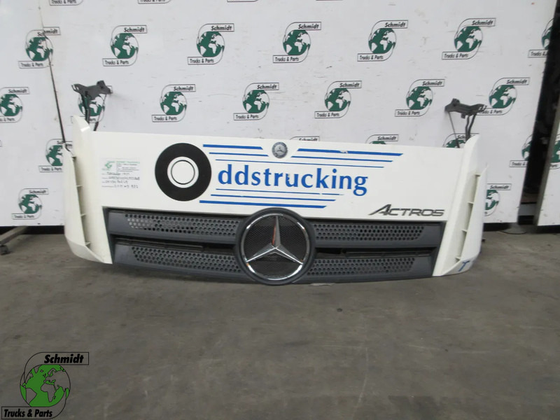 Mercedes-Benz A 960 750 08 67 // A 960 750 03 69 // A 960 750 03 18 // GRILL MP4 SMAL CABINE ! - Galler för Lastbil: bild 1 Mercedes-Benz A 960 750 08 67 // A 960 750 03 69 // A 960 750 03 18 // GRILL MP4 SMAL CABINE ! - Galler för Lastbil: bild 1