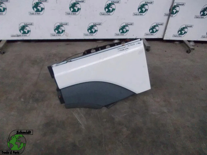 Mercedes-Benz A 960 890 15 90 MERCEDES BENZ 1845 MP4 GEREDSCHAPS KAST EURO 6 - Hytt och interiör för Lastbil: bild 1 Mercedes-Benz A 960 890 15 90 MERCEDES BENZ 1845 MP4 GEREDSCHAPS KAST EURO 6 - Hytt och interiör för Lastbil: bild 1