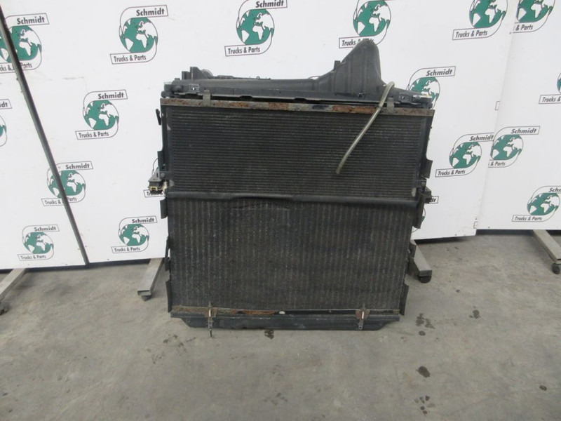 Renault 7422174115 RADIATEUR RENAULT T 460 EURO 6 - Kylare för Lastbil: bild 4 Renault 7422174115 RADIATEUR RENAULT T 460 EURO 6 - Kylare för Lastbil: bild 4