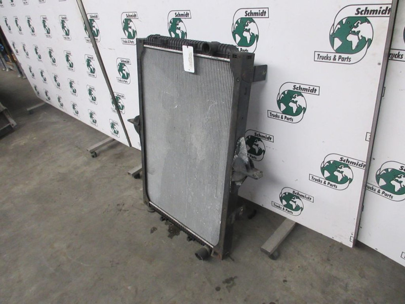 Renault MAGNUM 7484201967 RADIATEUR EURO 5 - Kylare för Lastbil: bild 2 Renault MAGNUM 7484201967 RADIATEUR EURO 5 - Kylare för Lastbil: bild 2