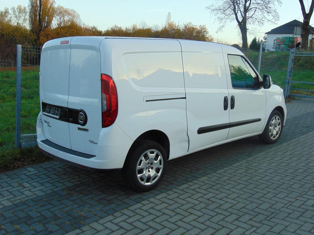 FIAT Doblo 1,6 MultiJet 105KM MAXI MAX - Små skåpbil: bild 4 FIAT Doblo 1,6 MultiJet 105KM MAXI MAX - Små skåpbil: bild 4