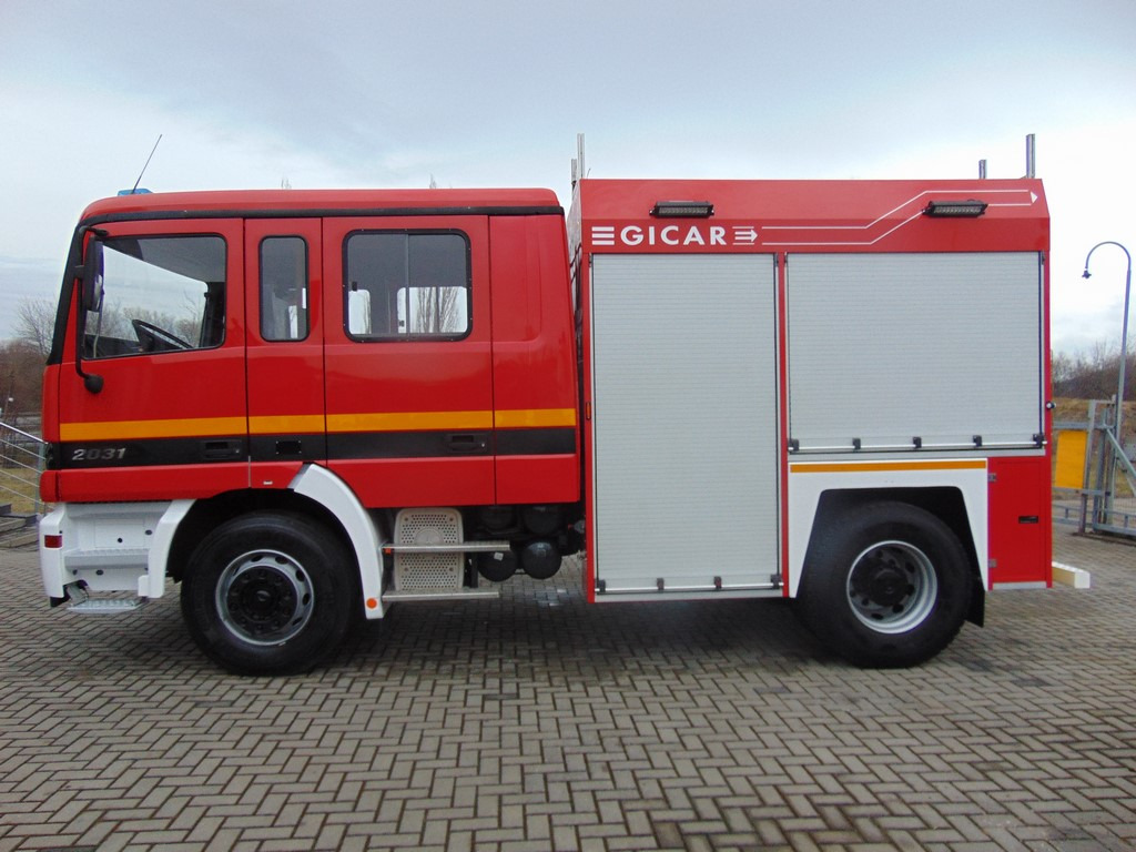 MERCEDES-BENZ Actros 2031 V8 GICAR - Släck/ Räddningsvagn: bild 5 MERCEDES-BENZ Actros 2031 V8 GICAR - Släck/ Räddningsvagn: bild 5