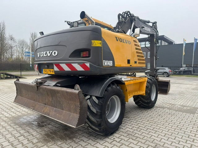 Volvo EW140B - Grävmaskin på däck: bild 4 Volvo EW140B - Grävmaskin på däck: bild 4