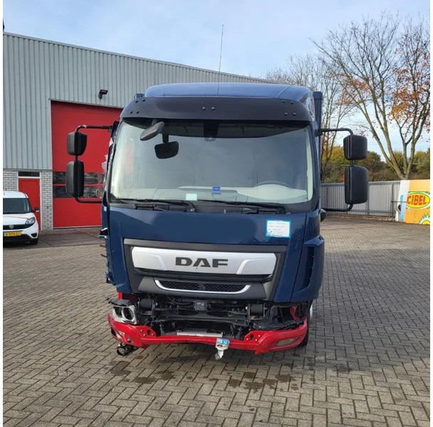 DAF LF 210 / ENGINE RUNNING / ONLY:120371 KM / PLATFORM:1000 KG / LWDS / AIRCO / AUTOMATIC / EURO-6 / 2022 - Lastbil med skåp: bild 2 DAF LF 210 / ENGINE RUNNING / ONLY:120371 KM / PLATFORM:1000 KG / LWDS / AIRCO / AUTOMATIC / EURO-6 / 2022 - Lastbil med skåp: bild 2