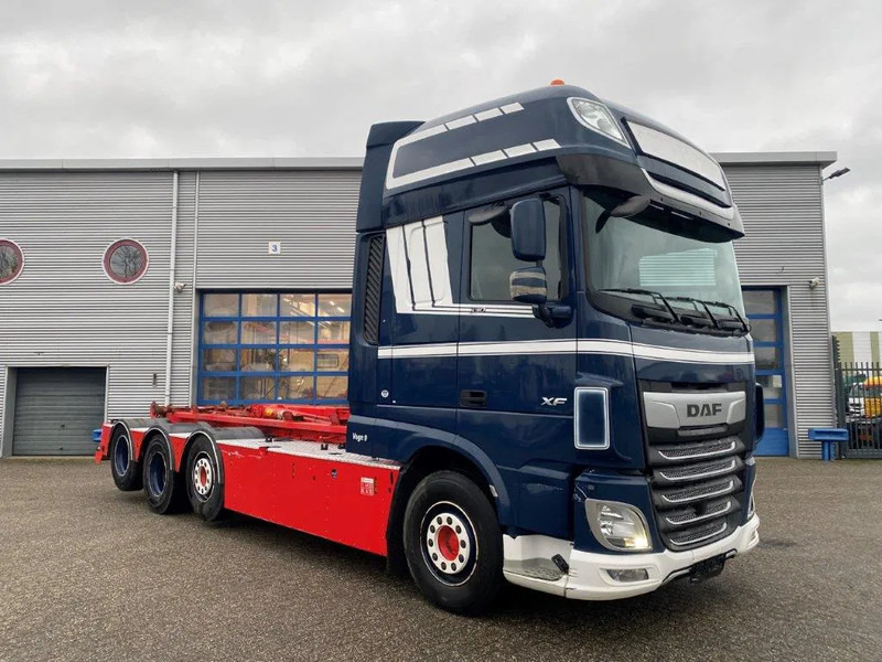 DAF XF106-530 8X2 / AJK HOOKLIFT 25000KG / 9 TON FRONT AXLE / NAVI / ONLY:612482 KM / SSC / AUTOMATIC / EURO-6 / 2019 - Lastväxlare lastbil: bild 2 DAF XF106-530 8X2 / AJK HOOKLIFT 25000KG / 9 TON FRONT AXLE / NAVI / ONLY:612482 KM / SSC / AUTOMATIC / EURO-6 / 2019 - Lastväxlare lastbil: bild 2