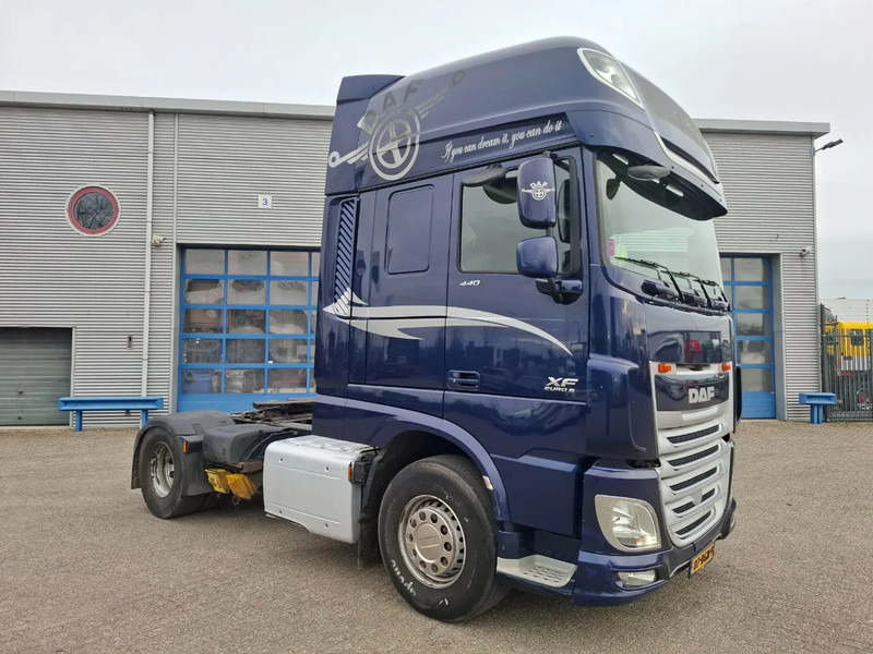 DAF XF106-440 / NL TRUCK / TUV:19-03-2026 / SMART TACHO / ACC / LWDS / FRIDGE / FULL SPOILER / AUTOMATIC / EURO-6 / 2016 - Dragbil: bild 2 DAF XF106-440 / NL TRUCK / TUV:19-03-2026 / SMART TACHO / ACC / LWDS / FRIDGE / FULL SPOILER / AUTOMATIC / EURO-6 / 2016 - Dragbil: bild 2
