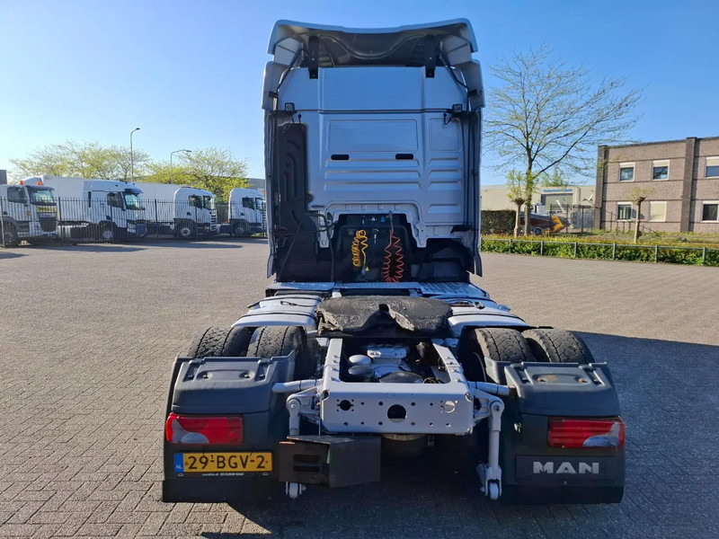 MAN TGX 18.440 / MEGA / NL TRUCK / TUV:12-02-2026 / DOUBLE TANK / PARKCOOL / ACC / LWDS / FRIDGE / 2XBED / AUTOMATIC / EURO-6 / 2016 - Dragbil: bild 4 MAN TGX 18.440 / MEGA / NL TRUCK / TUV:12-02-2026 / DOUBLE TANK / PARKCOOL / ACC / LWDS / FRIDGE / 2XBED / AUTOMATIC / EURO-6 / 2016 - Dragbil: bild 4