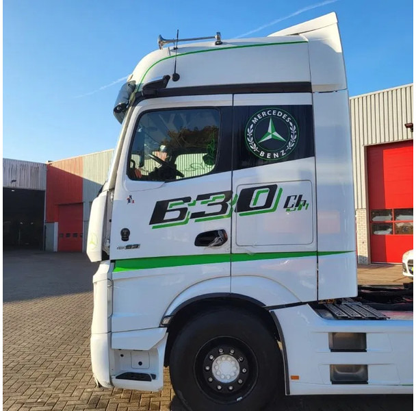 Mercedes-Benz ACTROS 1863 / ENGINE RUNNING / RETARDER / PARK-COOL /HYDRAULICS / ONLY: 268593KM / GIGA-SPACE / MIRRORCAM / AUTOMATIC / EURO-6 / - Dragbil: bild 4 Mercedes-Benz ACTROS 1863 / ENGINE RUNNING / RETARDER / PARK-COOL /HYDRAULICS / ONLY: 268593KM / GIGA-SPACE / MIRRORCAM / AUTOMATIC / EURO-6 / - Dragbil: bild 4