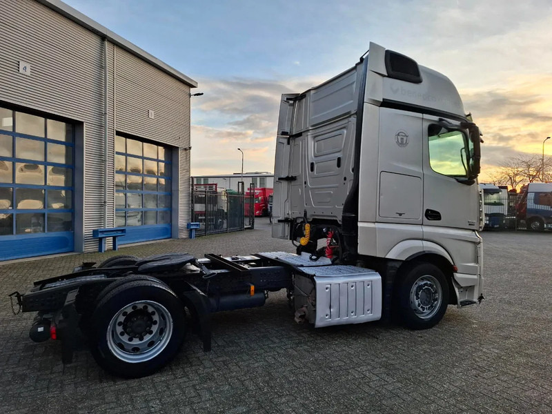 Mercedes-Benz Actros 1842 / NL TRUCK / MEGA / TUV:12-02-2026 / GIGASPACE / ONLY:526303 KM / SMART TACHO / AUTOMATIC / EURO-6 / 2012 - Dragbil: bild 5 Mercedes-Benz Actros 1842 / NL TRUCK / MEGA / TUV:12-02-2026 / GIGASPACE / ONLY:526303 KM / SMART TACHO / AUTOMATIC / EURO-6 / 2012 - Dragbil: bild 5